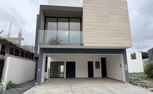 House in Santiago, Nuevo Leon, Mexico 1
