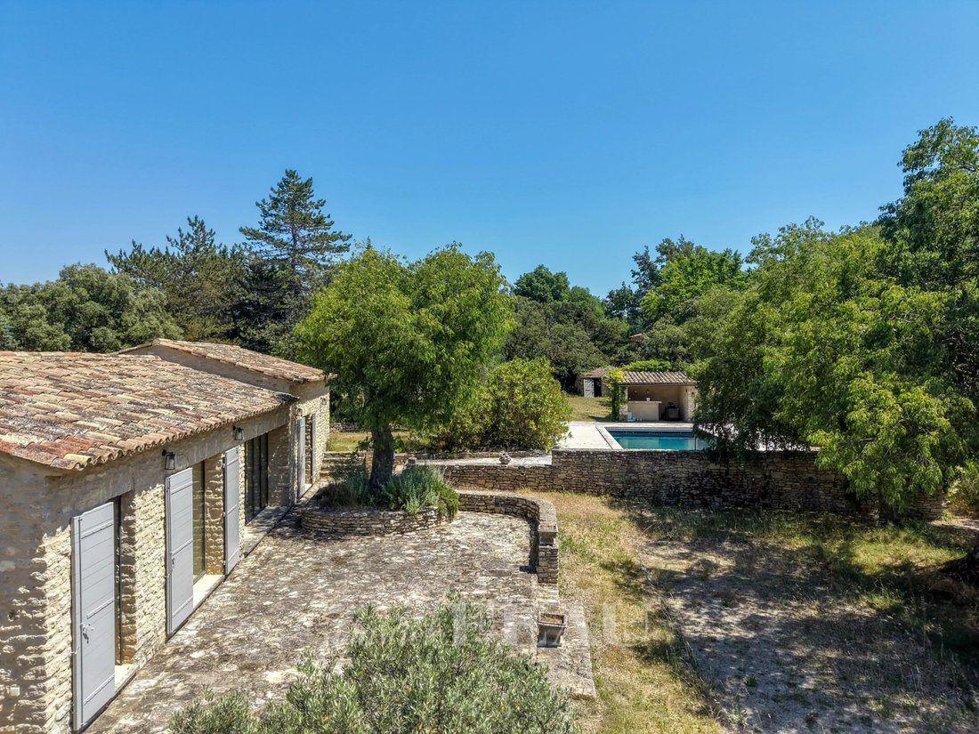 Country House in Ménerbes, Provence-Alpes-Côte d'Azur, France 2 - 16616982