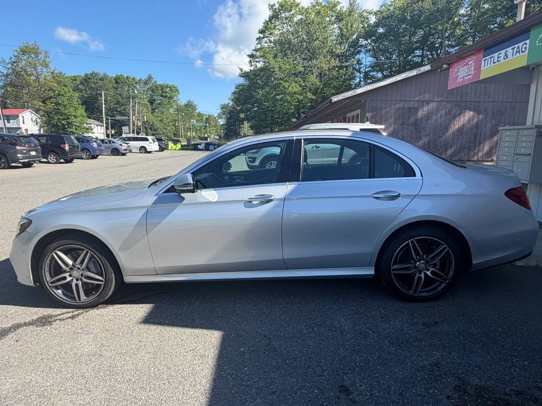 Sedan in Tobyhanna, PA, United States 2 - 18027907