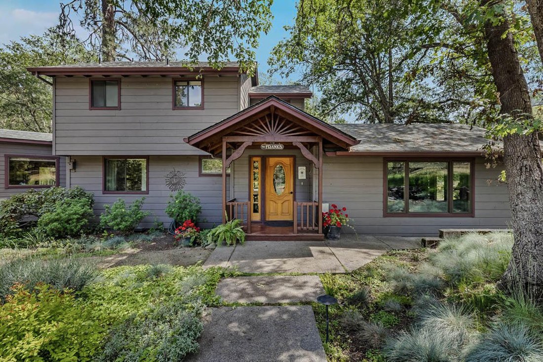 House in Gold Hill, Oregon, United States 1 - 18028891
