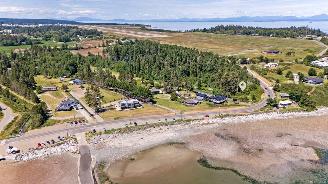 Land in Comox, British Columbia, Canada 1 - 18030963