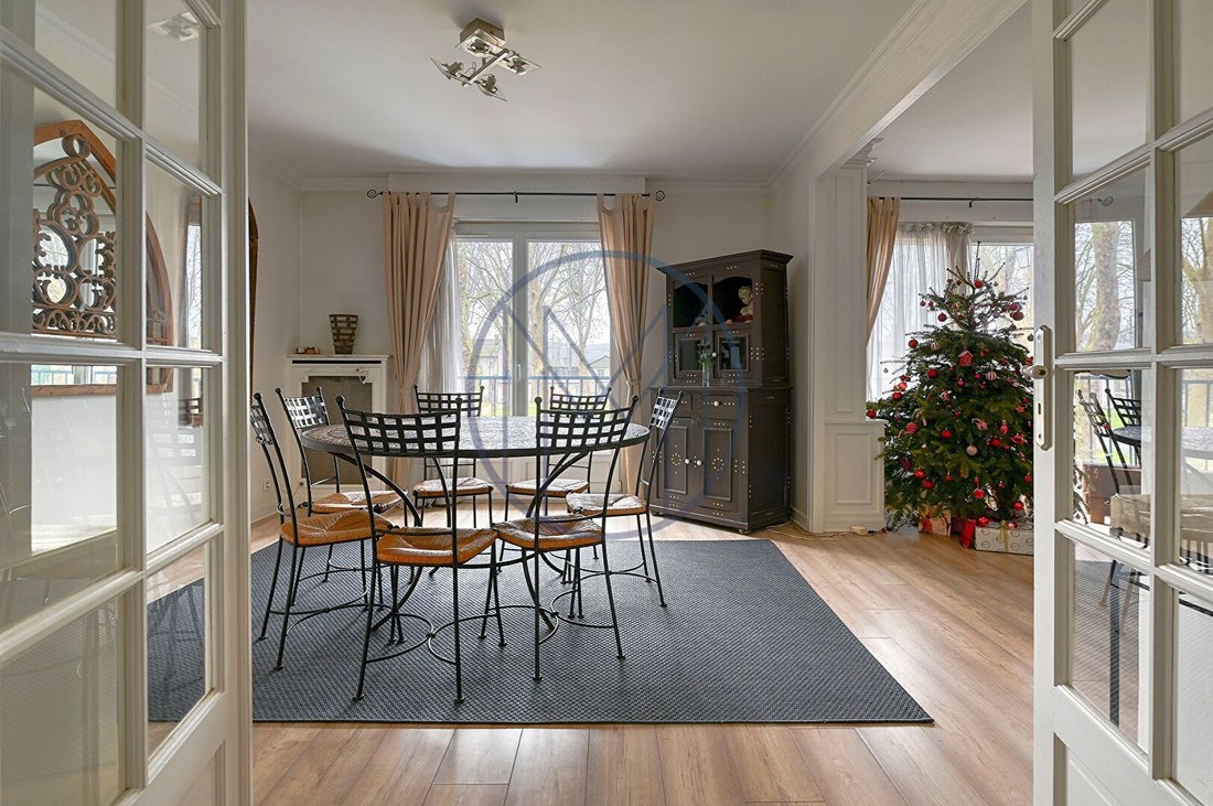Apartment in Domaine National du Château, Versailles, France 2 - 18029531