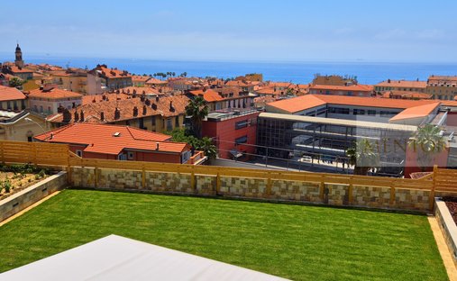 Wohnung in Menton, Provence-Alpes-Côte d'Azur, Frankreich 1