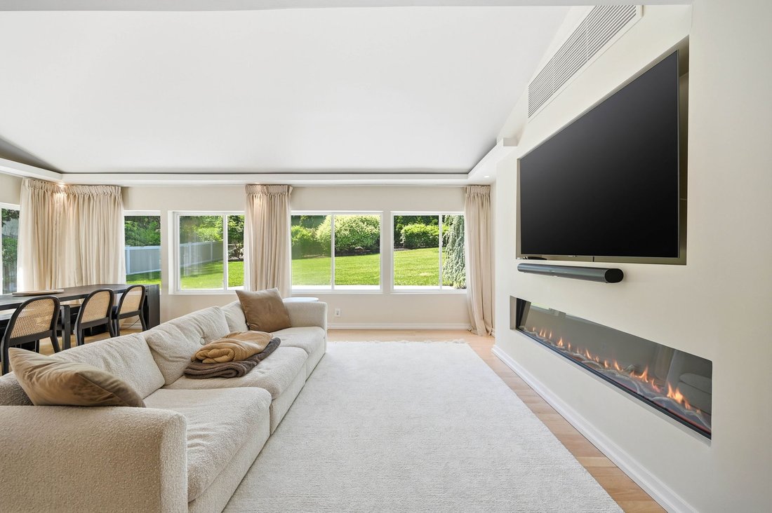House in Waldwick, New Jersey, United States 5 - 18027986