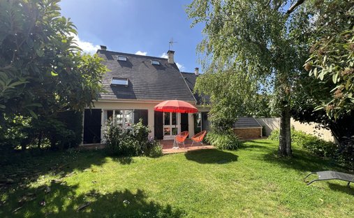 Maison à Saint-Aubin, Île-de-France, France 1