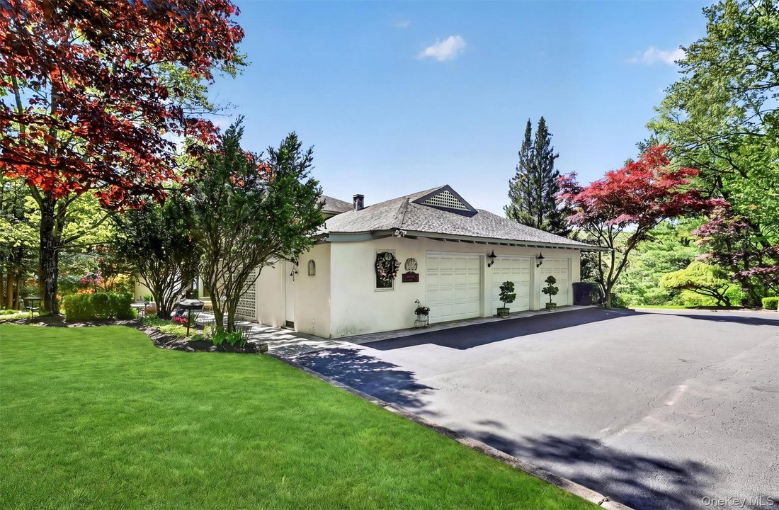 House in Montebello, New York, United States 5 - 18031584