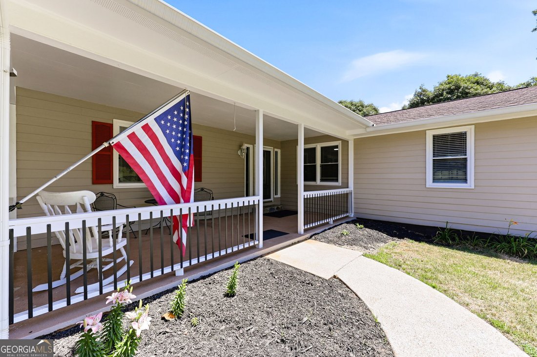 House in Hoschton, Georgia, United States 2 - 18020432