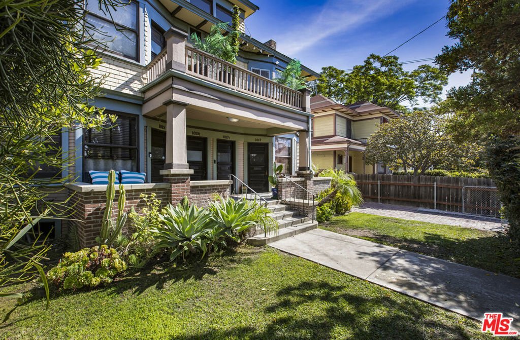 Los Angeles, California, United States 5 - 18028711