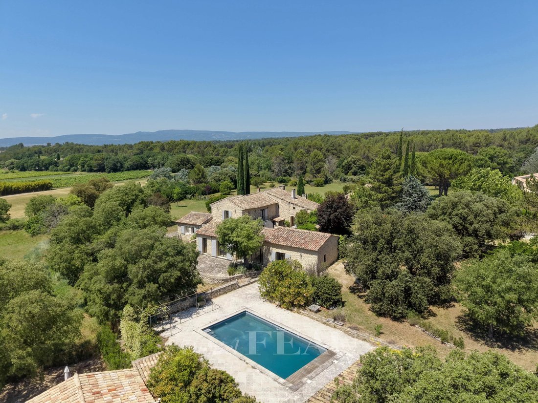 Country House in Ménerbes, Provence-Alpes-Côte d'Azur, France 1 - 16616982