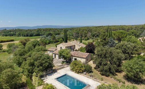 Country House in Ménerbes, Provence-Alpes-Côte d'Azur, France 1