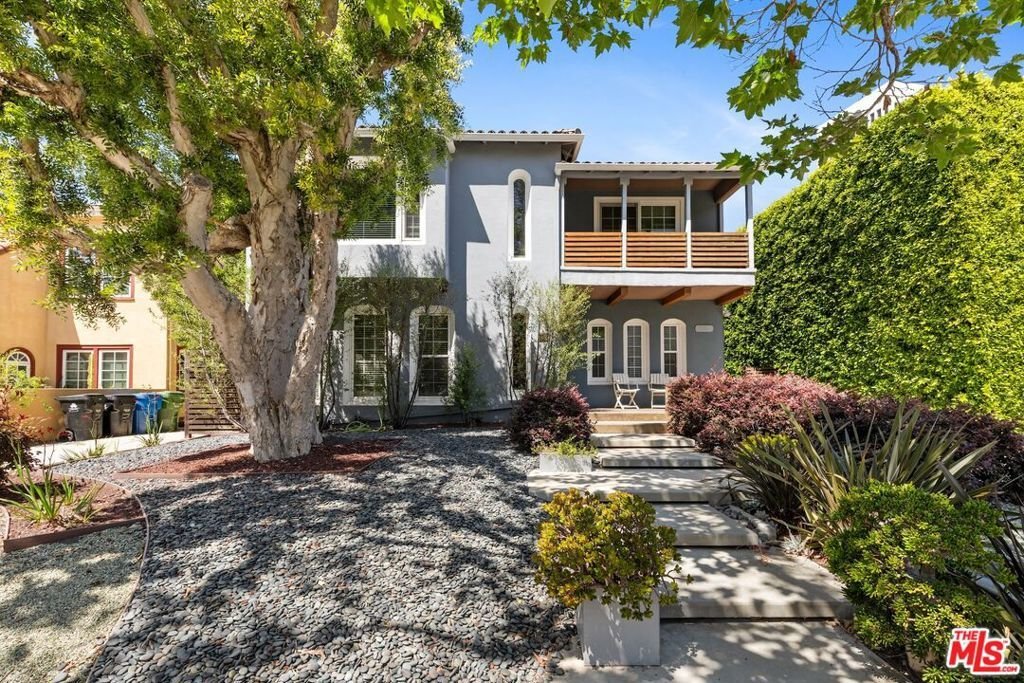 Los Angeles, California, United States 2 - 18028701