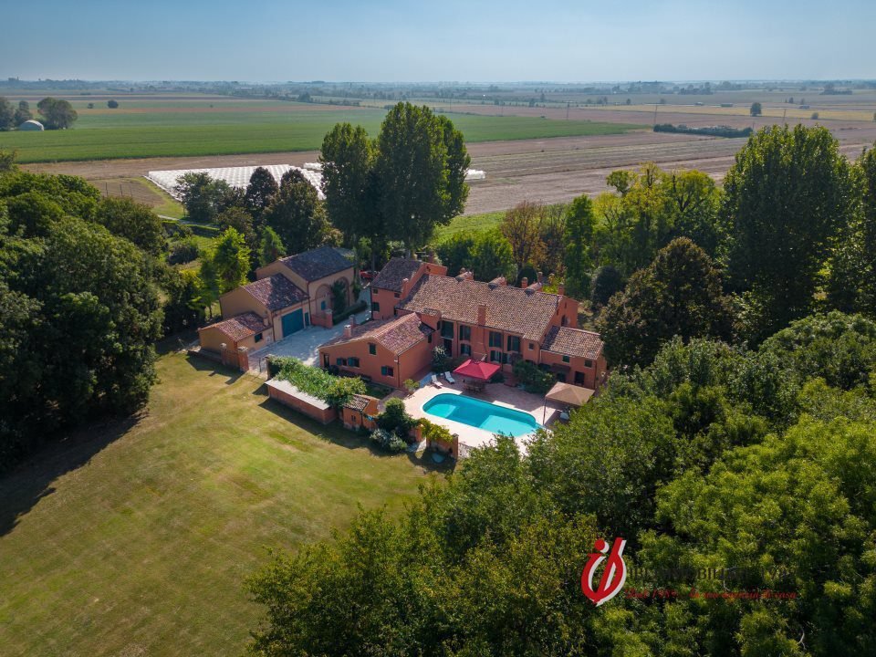 Villa in San Bellino, Veneto, Italy 2 - 16197491