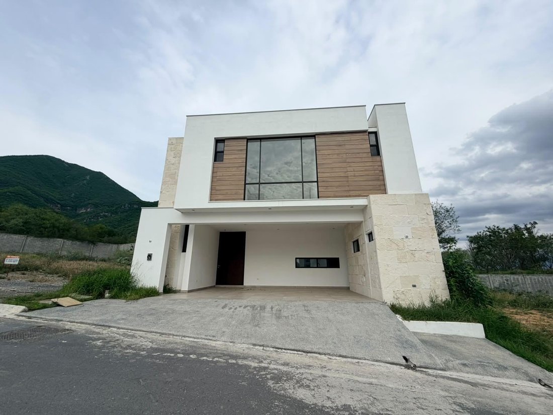 House in Monterrey, Nuevo Leon, Mexico 1 - 18027443