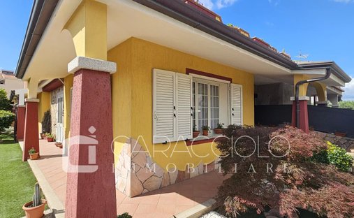 Villa in Center, Olbia, Italy 1