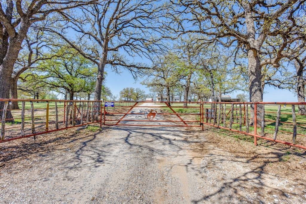 House in Weatherford, Texas, United States 3 - 18027027