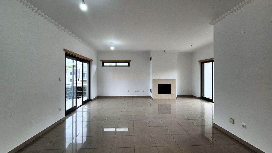 Villa in Laranjeiro e Feijo, Setubal, Portugal 4 - 18030452
