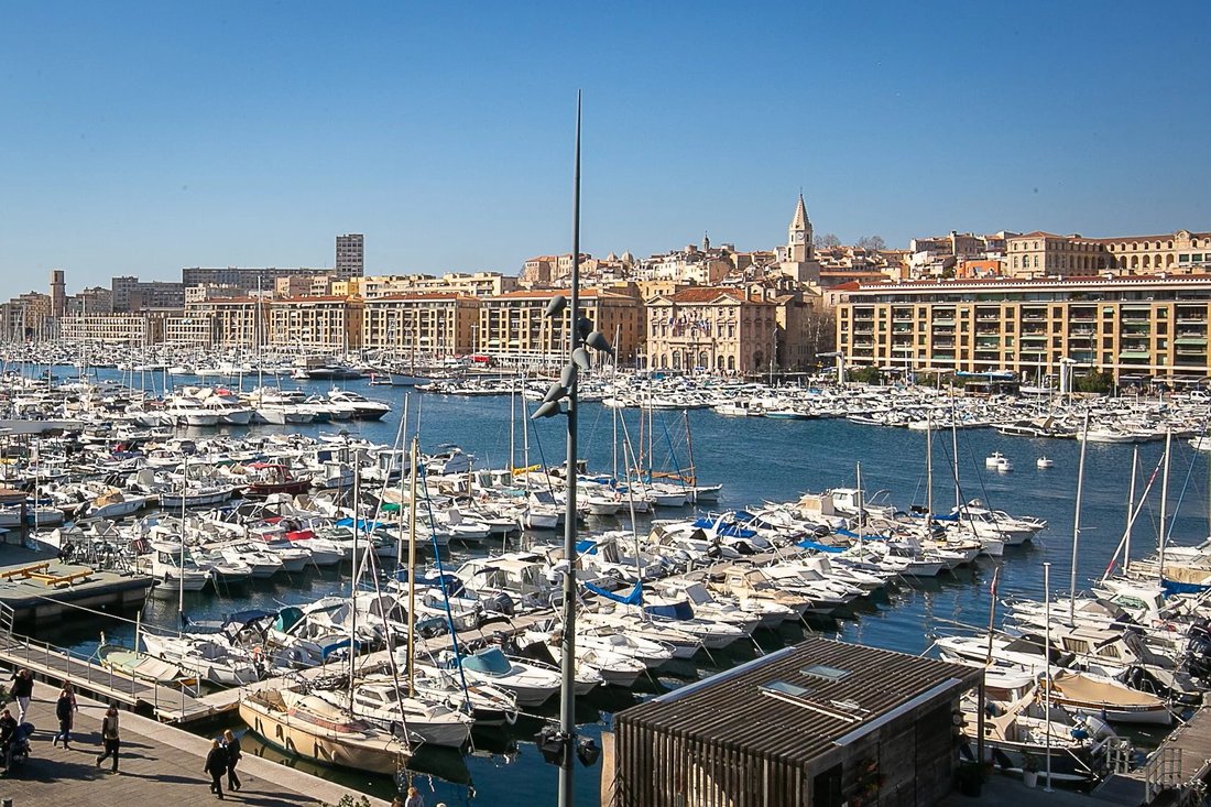 Apartment in Opéra, 1er Arrondissement, Marseille 3 - 18027513