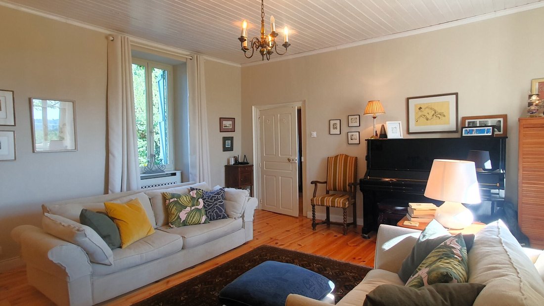 Villa in Bor-et-Bar, Occitania, France 5 - 18024251