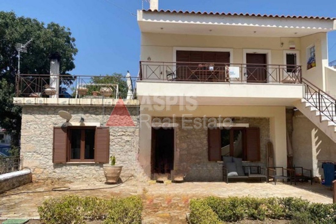 Condo in Agioi Theodoroi, Peloponnese, Western Greece and the Ionian, Greece 1 - 18026897
