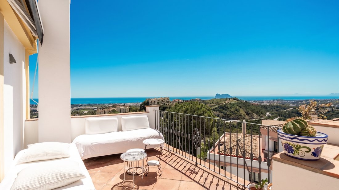 Townhouse in Benahavis, Andalusia, Spain 1 - 17782230
