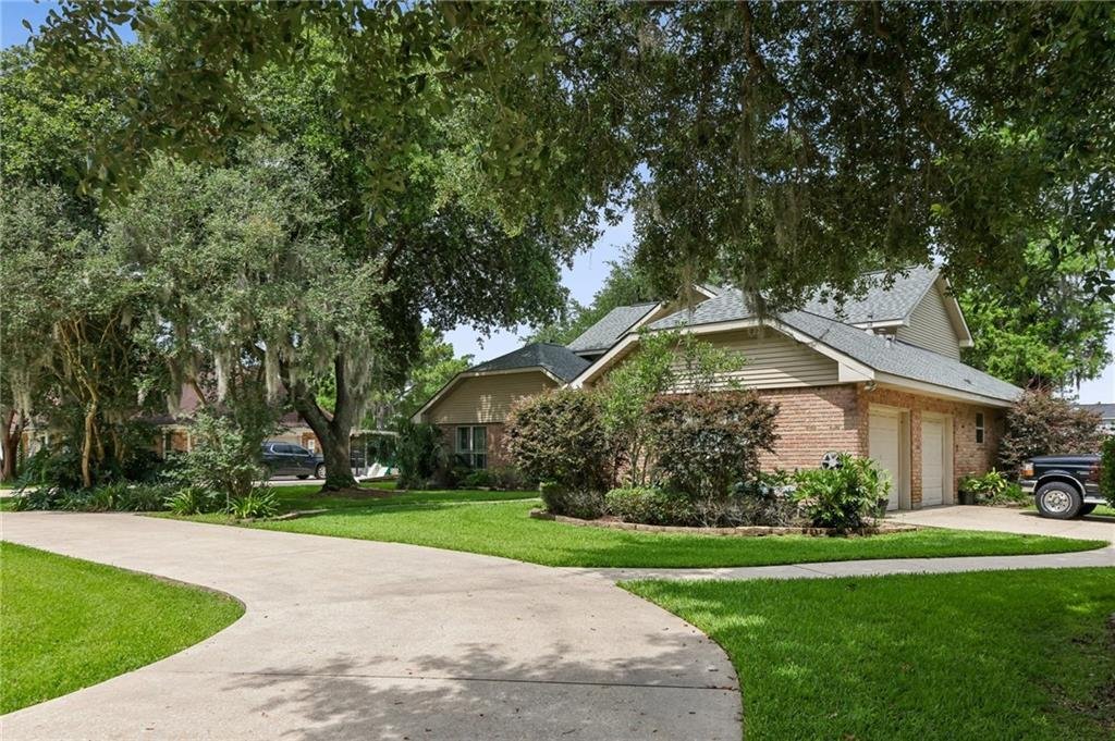 House in Destrehan, Louisiana, United States 3 - 18025836