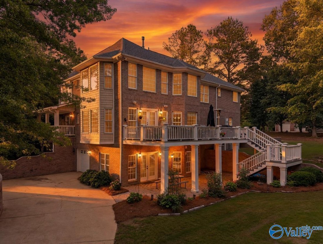 House in Gadsden, Alabama, United States 1 - 18028947