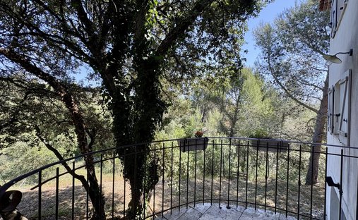 Villa in Vernègues, Provence-Alpes-Côte d'Azur, France 1