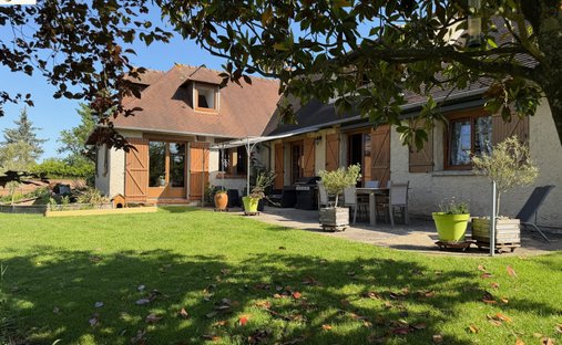 Saint-Luc, Normandy, France 1