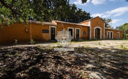 Estate in Ortigia, Sicily, Italy 1