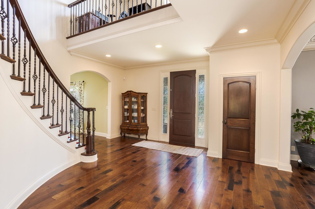 House in Bloomington, Illinois, United States 3 - 18028193