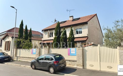 House in Centre, L'Haÿ-les-Roses, France 1