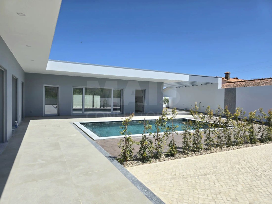 Villa in Nadadouro, Leiria District, Portugal 4 - 18027572