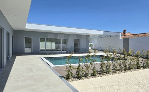 Villa in Nadadouro, Leiria, Portugal 1
