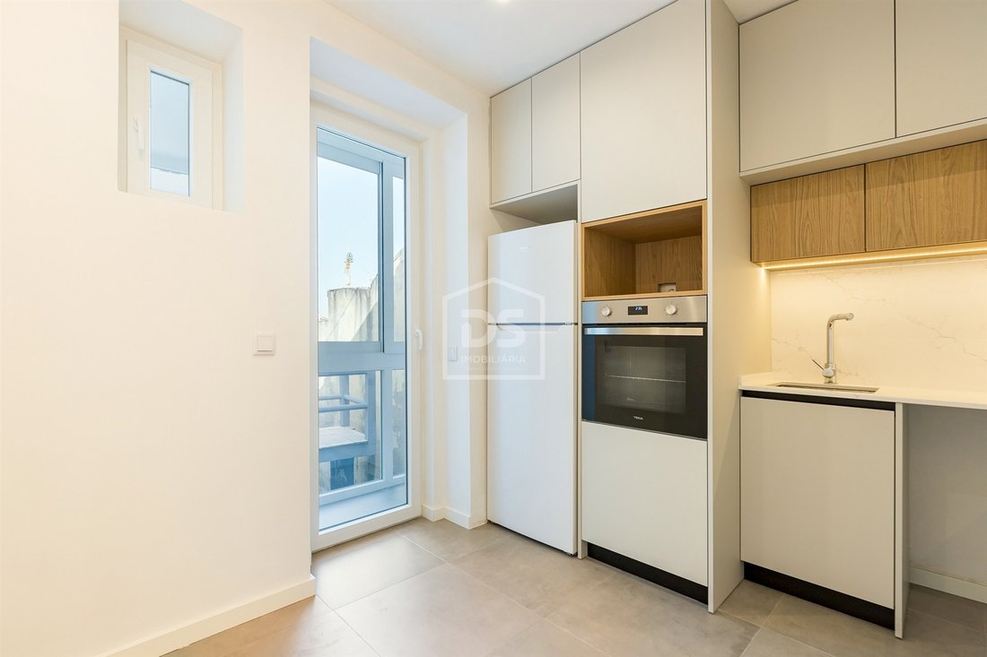 Apartment in Avenidas Novas, Lisbon, Portugal 5 - 18028386