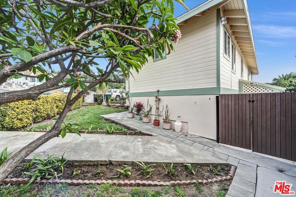 House in Los Angeles, California, United States 2 - 18025741