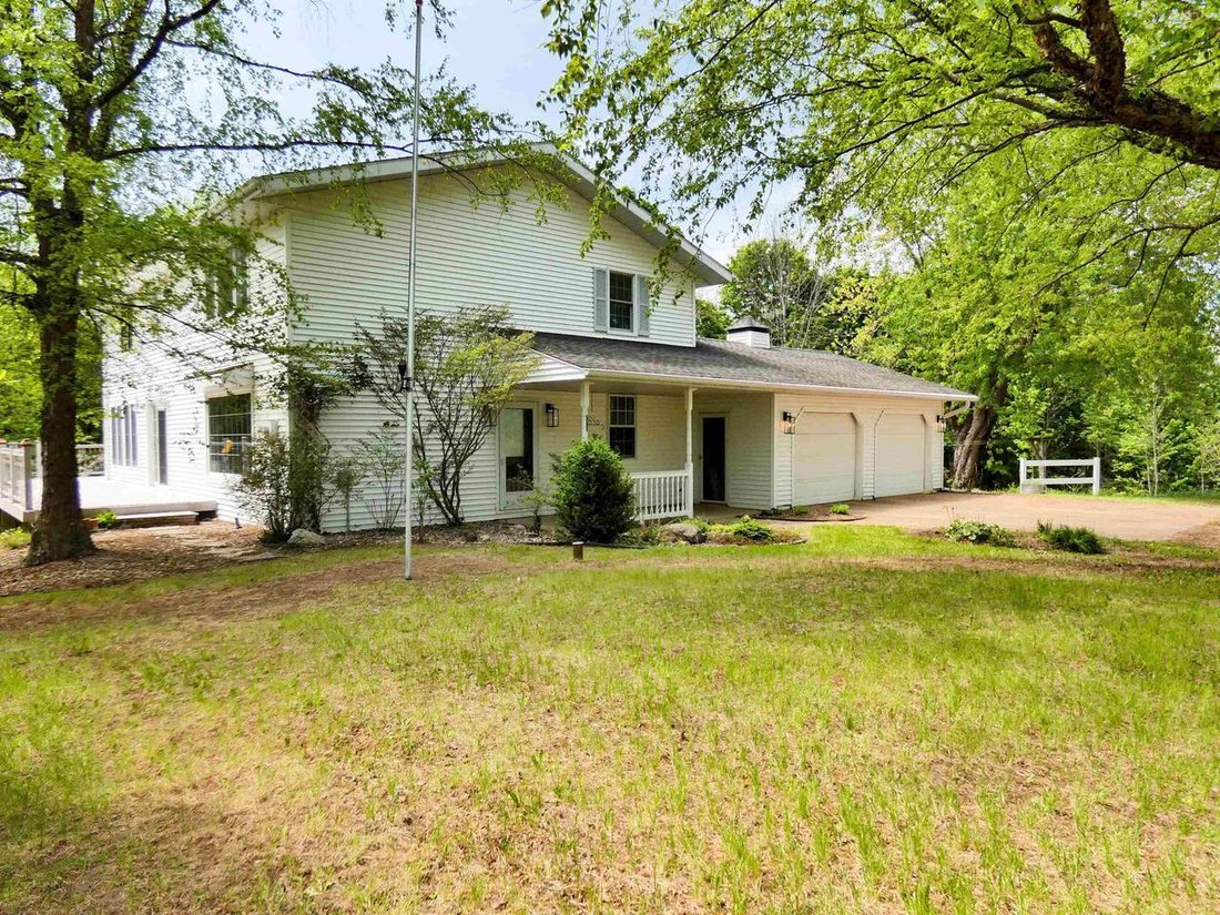 House in Pulaski, Wisconsin, United States 1 - 18029026