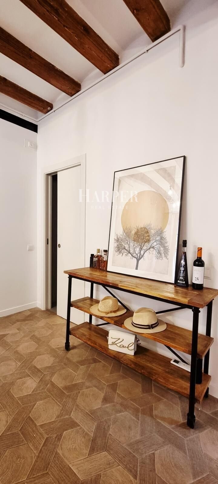 Apartment in Ciutat Vella, Barcelona, Spain 5 - 18019026