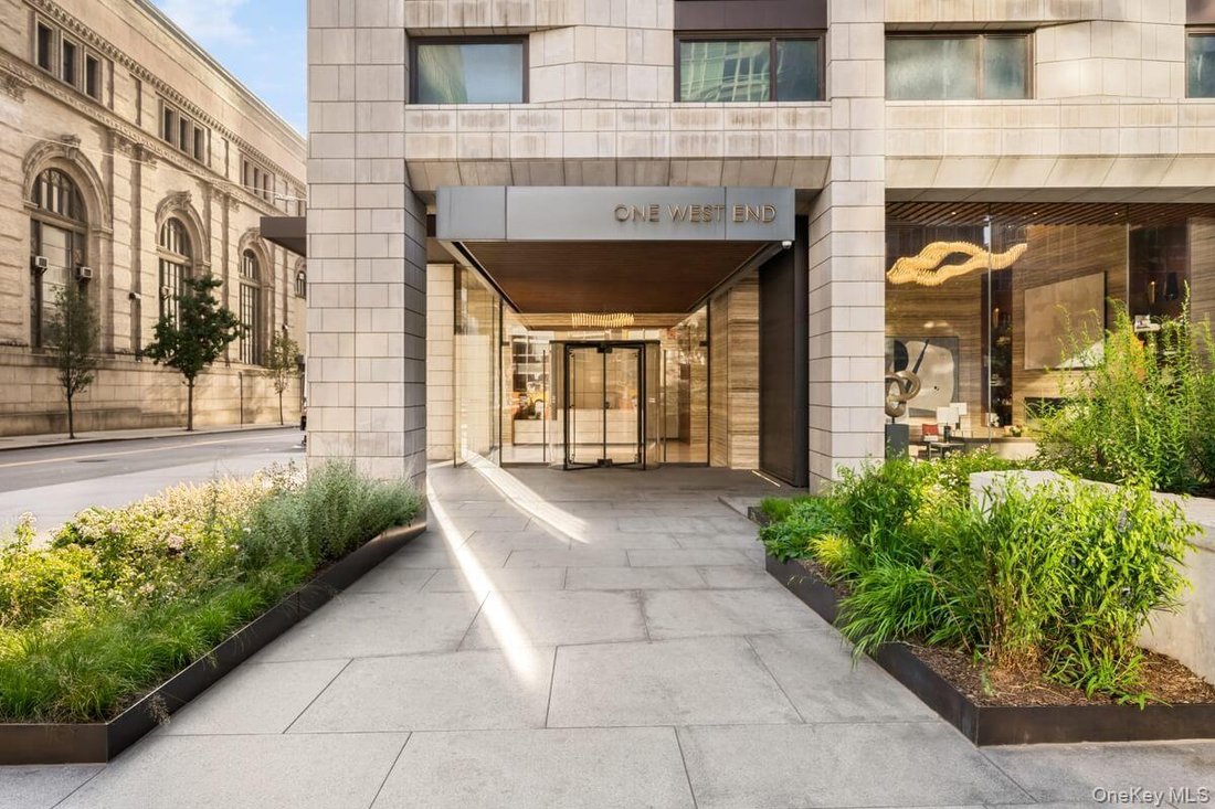 Condo in New York, New York, United States 2 - 18026353