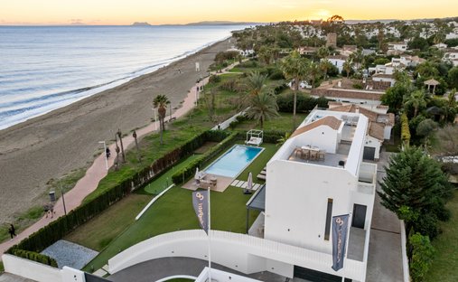 Villa a Cancelada, Estepona, Andalusia 1
