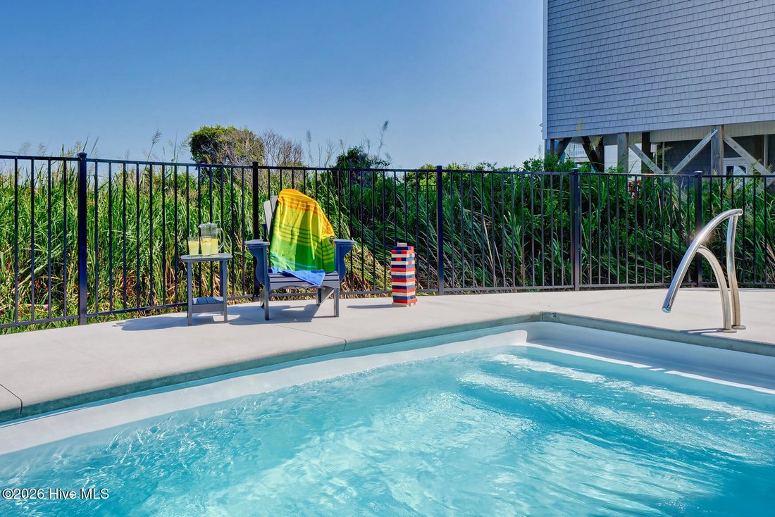 House in North Topsail Beach, North Carolina, United States 3 - 18028943