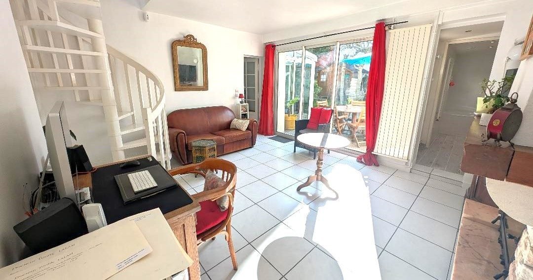 House in Vitry-sur-Seine, Ile-de-France, France 5 - 18032704