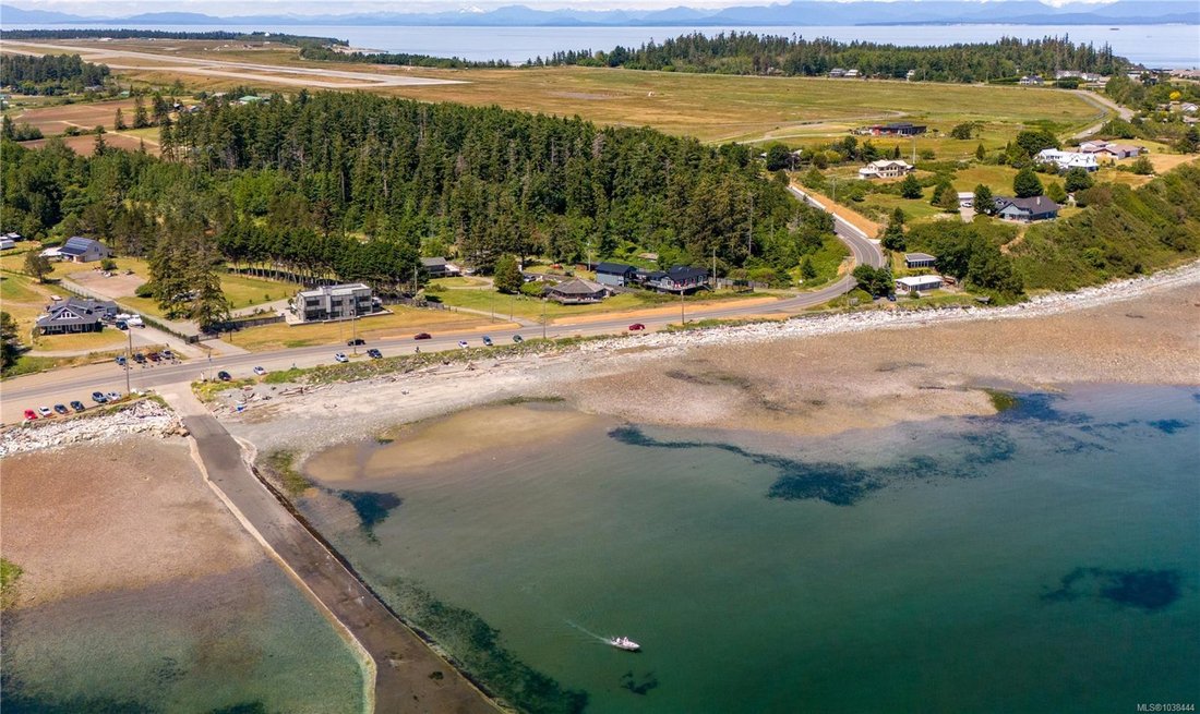 Land in Comox, British Columbia, Canada 2 - 18030963