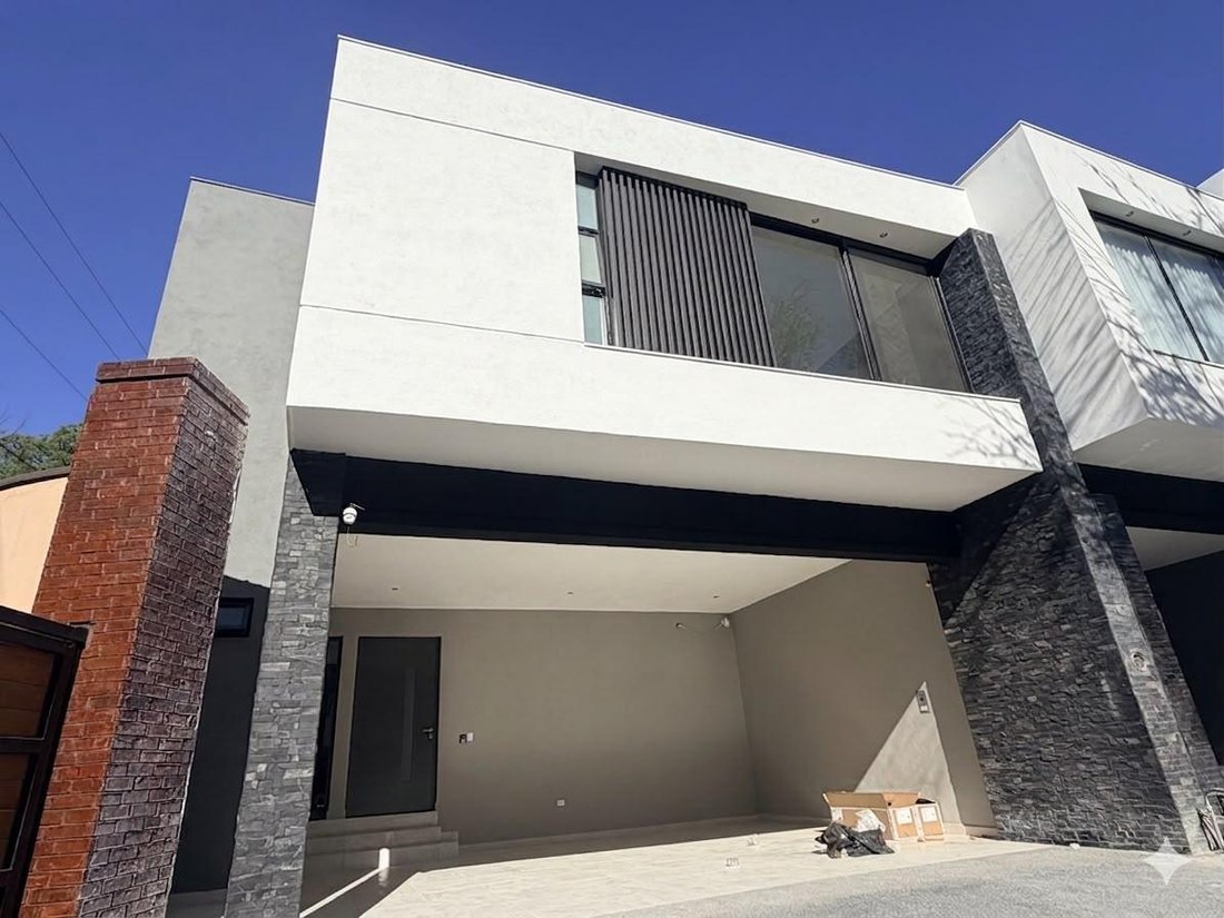 House in Monterrey, Nuevo Leon, Mexico 1 - 18027461