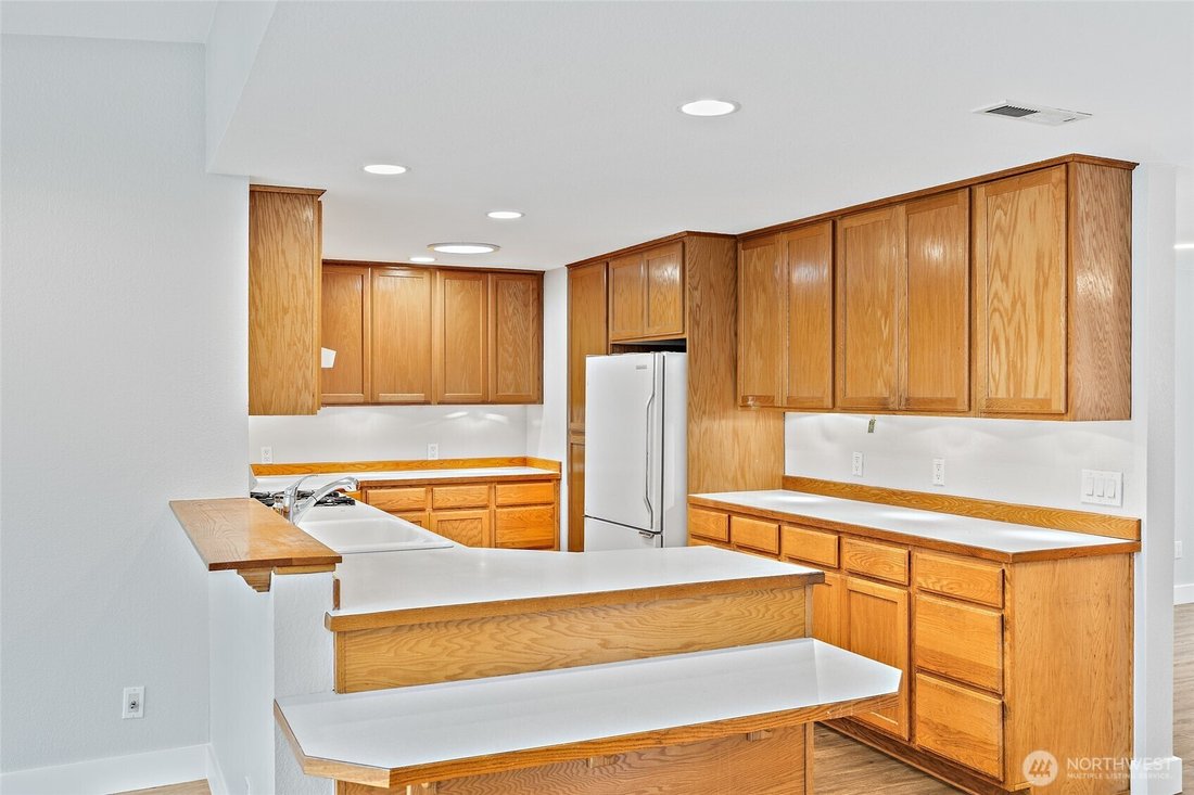 House in Mountlake Terrace, Washington, United States 2 - 18031955