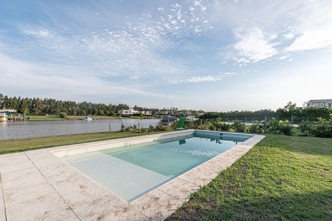 House in Tigre, Buenos Aires Province, Argentina 2 - 18027120