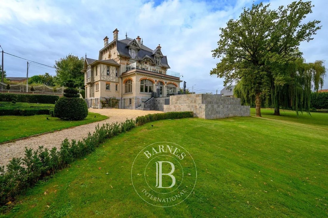 Castle in Mons-en-Pevele, Hauts-de-France, France 1 - 18027566