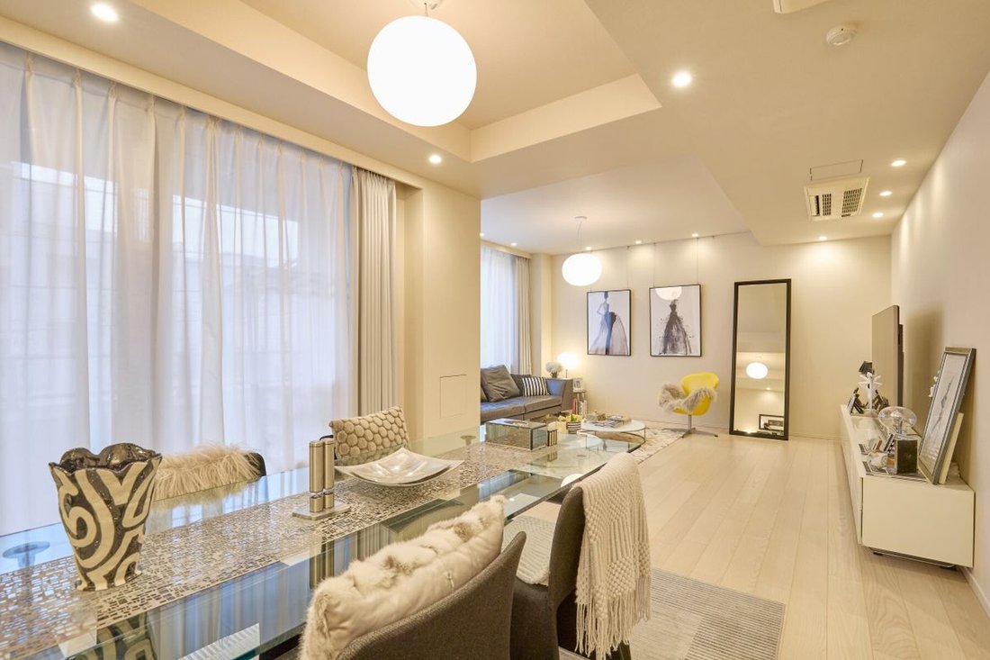 Condo in Minato City, Tokyo, Japan 1 - 18032811