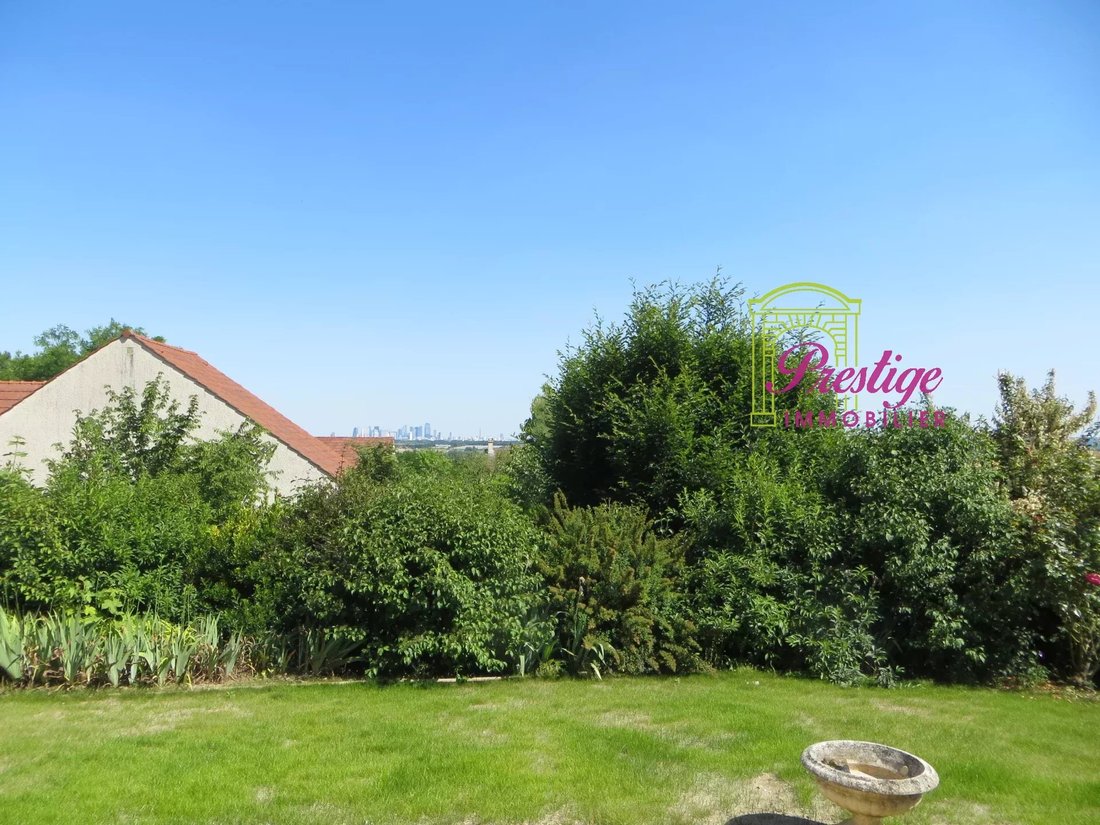 House in Sud, Le Mesnil-le-Roi, France 2 - 18027256