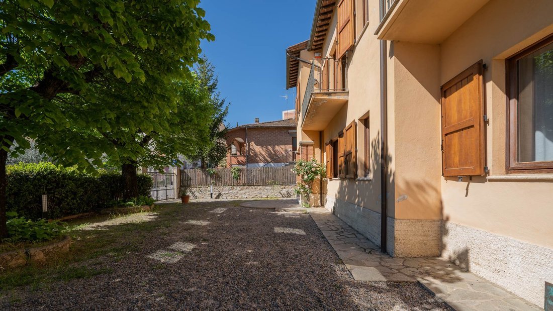 Villa in Montepulciano, Tuscany, Italy 4 - 18031396