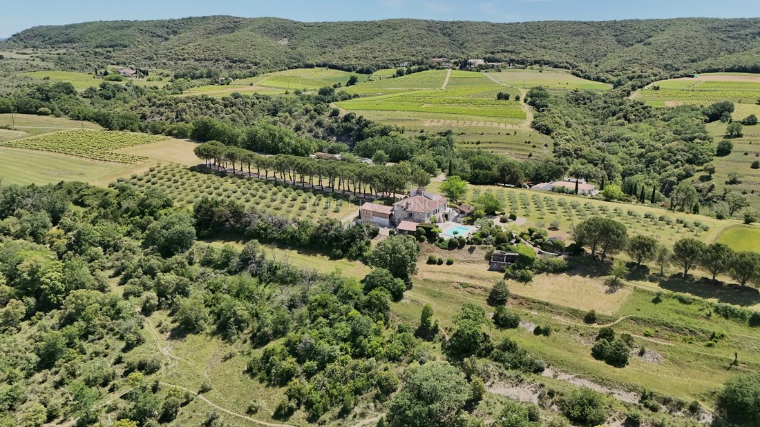 Estate in Lagorce, Auvergne-Rhône-Alpes, France 2 - 18027383